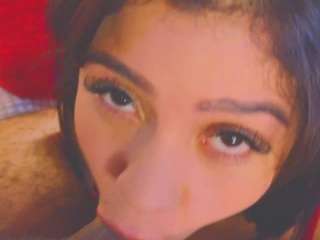 Live webcam model ginaakemi on Soda Cams