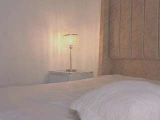 Image 1 of ginaakemi, female webcam model,  years old, on live webcam