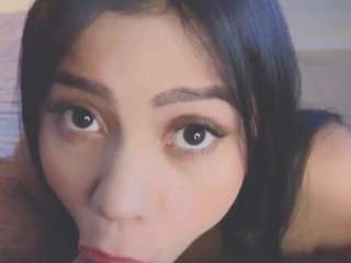 Live cam show with ginaakemi