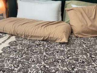 Live webcam model skyyblack on Soda Cams