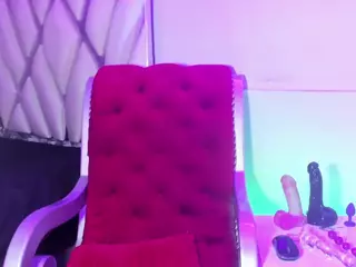 Trinna Harper's Live Sex Cam Show