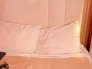 amelie_jhonson's Live Sex Cam Show