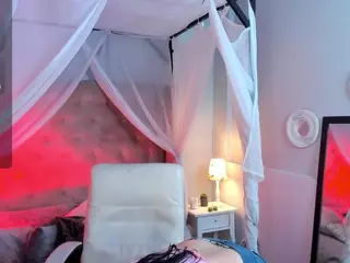 Bella's Live Sex Cam Show