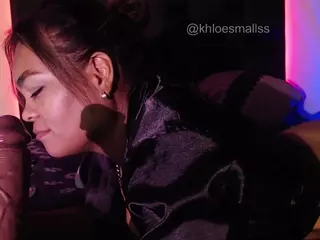 khloesmalls's Live Sex Cam Show