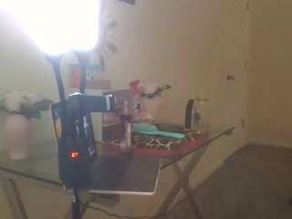 keep my fat pussy wet (new tip menu) [21 tokens remaining]