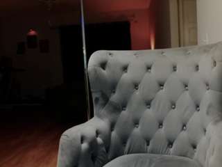 Mistress Supreme live cam preview