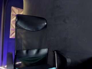  connywells chat room