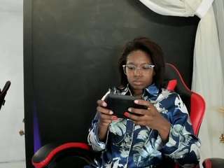 connywells's CamSoda show and profile