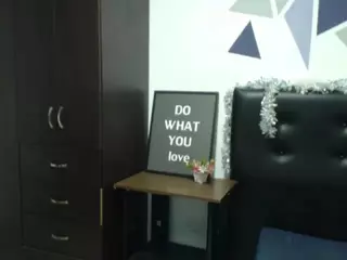 veroroberts's Live Sex Cam Show