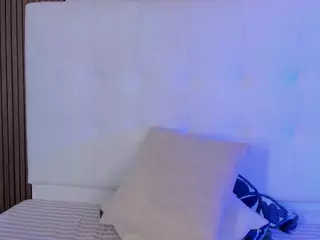 Camila Adams's Live Sex Cam Show