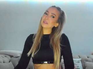 Live webcam model brianna-jilll on Soda Cams