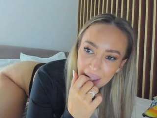 brianna-jilll Live Webcam on CamSoda