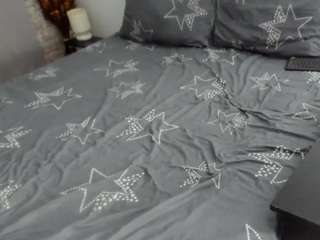 dyanne18 live webcam show
