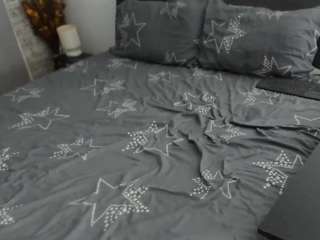 dyanne18 live webcam show
