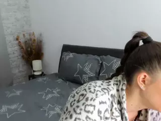 Dyanne18's Live Sex Cam Show