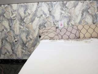 hotfallingangel Live Webcam on CamSoda