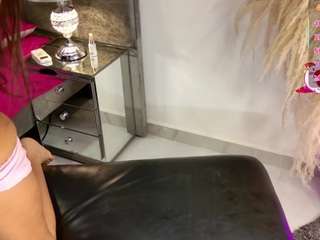 Alexa Whittee live cam preview