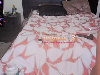 NynaStax live webcam show