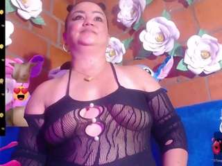 ingritbittch live webcam show