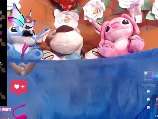 ingritbittch's Live Sex Cam Show