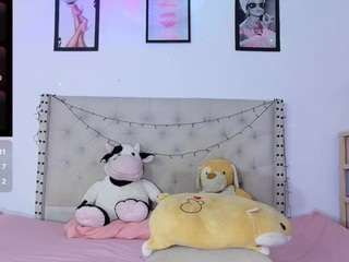sweetbabyhellen live cam profile