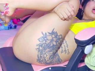 sweetbabyhellen webcam