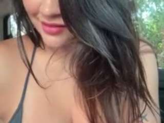 angelica-rose Live Webcam on CamSoda