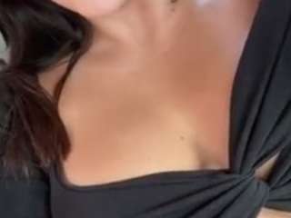 angelica-rose Live Webcam on CamSoda