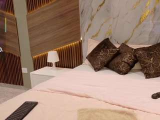 angelica-rose Live Webcam on CamSoda