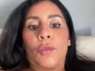 Live webcam model theperlasexy on Soda Cams