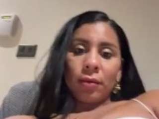 Live webcam model theperlasexy on Soda Cams