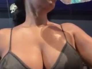 Live webcam model theperlasexy on Soda Cams