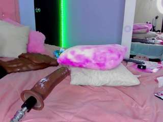 shaantall from CamSoda is Freechat