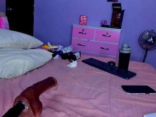 Live webcam model shaantall on Soda Cams