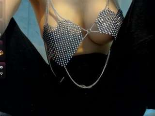 sassyt33n Live Webcam on CamSoda