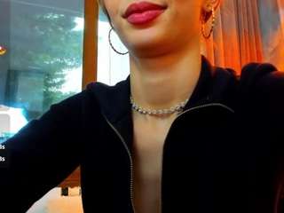 sassyt33n live cam profile