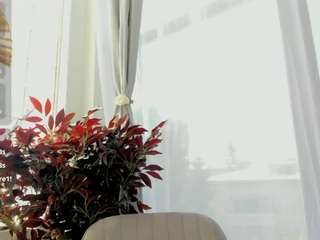 sassyt33n live webcam show