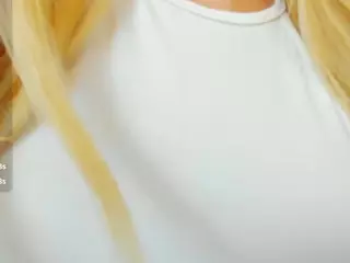 sassyt33n's Live Sex Cam Show
