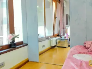 sassyt33n's Live Sex Cam Show