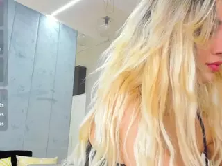sassyt33n's Live Sex Cam Show