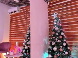 meganslaves's CamSoda show and profile