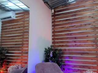 meganslaves's CamSoda show and profile