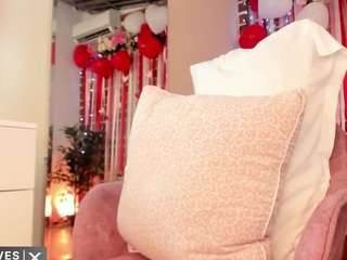 meganslaves Live Webcam on CamSoda