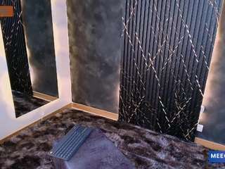 meganslaves's CamSoda show and profile