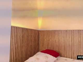 meganslaves's CamSoda show and profile