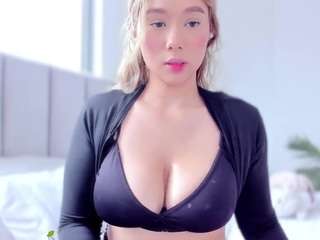 foxy-boobs