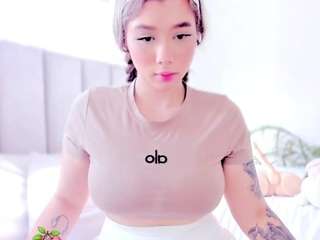 foxy-boobs