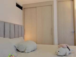 foxy-boobs Live Webcam on CamSoda