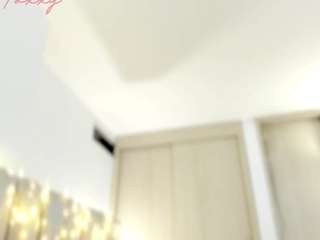 foxy-boobs Live Webcam on CamSoda