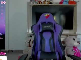  hanna-bellss chat room